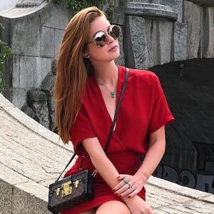 Marina Ruy Barbosa passou aproximadamente 3 horas no salão Spa Dios para tratar o cabelo após viagem