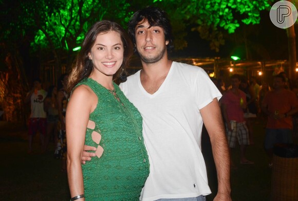 Bruna Hamú elogiou a atuação do noivo, Diego Moregola, como pai