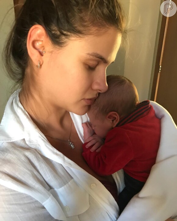 Andressa Suita compartilhou uma foto ao lado filho, Gabriel, fruto do seu relacionamento com Gusttavo Lima
