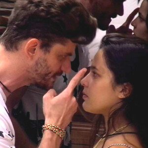 Marcos Härter foi indiciado por lesão corporal na Lei Maria da Penha em Emilly dentro do 'BBB17': 'Legalmente não sei muitos detalhes, mas para mim o caso acabou, ficou lá atrás. Eu o perdoei de coração'