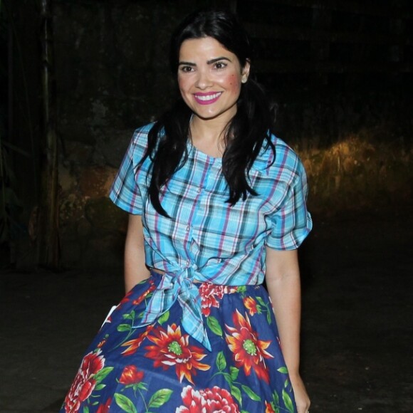 Vanessa Giácomo foi a anfitriã do arraial da novela 'Pega Pega'