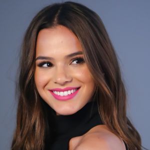 Bruna Marquezine falou sobre o universo das redes sociais no 'Jornal Hoje' nesta segunda-feira, 17 de julho de 2017