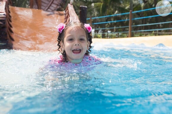 Ysis, filha de Wesley Safadão, comemora os 3 anos no Beach Park no Ceará