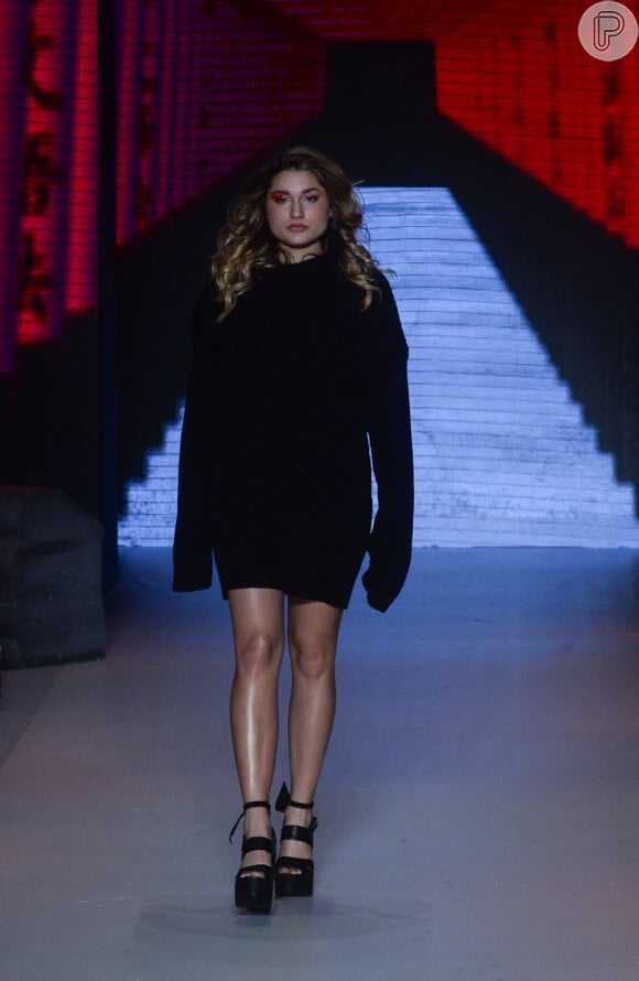 Sasha Meneghel fez sua estreia na passarela do São Paulo Fashion Week no ano passado