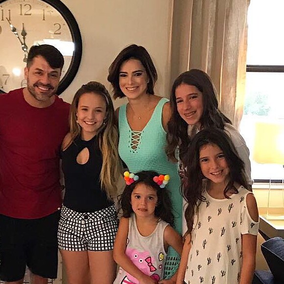 Larissa Manoela descobriu ser vizinha de Rodrigo Faro na Disney: 'Nem sabíamos'