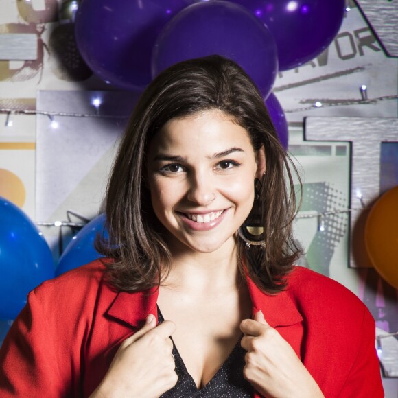 Keyla (Gabriela Medvedovski) vai se apresentar na festa junina do Colégio Cora Coralina na próxima semana da novela teen 'Malhação - Viva a Diferença'