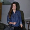 Camila Queiroz costuma ser fotografada com alguma peça jeans sempre apostando num visual leve e charmoso