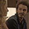 Cláudio (Gabriel Stauffer) diz a Ivana (Carol Duarte) que a ama, ao perce ber que ela está com ciúmes, em cenas previstas para irem ao ar em 22 de julho de 2017, na novela 'A Força do Querer'