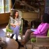 Drew Barrymore é entrevistada por Oprah na própria casa da atriz