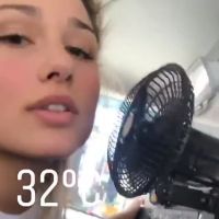 Sasha Meneghel foge de calor com ventilador portátil em táxi de NY. Vídeo!