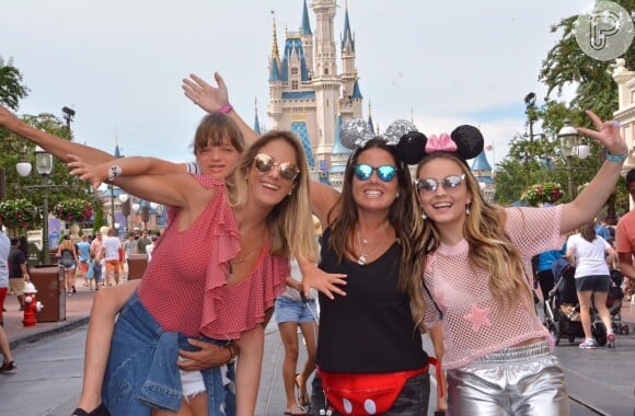 Larissa Manoela curtiu passeio na Disney na companhia de Ticiane Pinheiro e Rafaella Justus