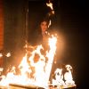 Bibi (Juliana Paes) incendiou um restaurante para queimar provas contra Rubinho (Emílio Dantas) na novela 'A Força do Querer'