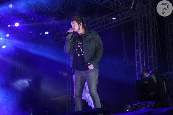 Luan Santana foi uma das atrações do 'Canta Niterói', evento de música que aconteceu neste domingo, 23 de julho de 2017