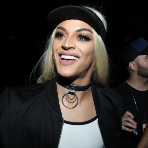 Pabllo Vittar agita famosos no estádio do Engenhão, no Engenho de Dentro, Zona Norte do Rio de Janeiro, na noite deste domingo, 23 de julho de 2017