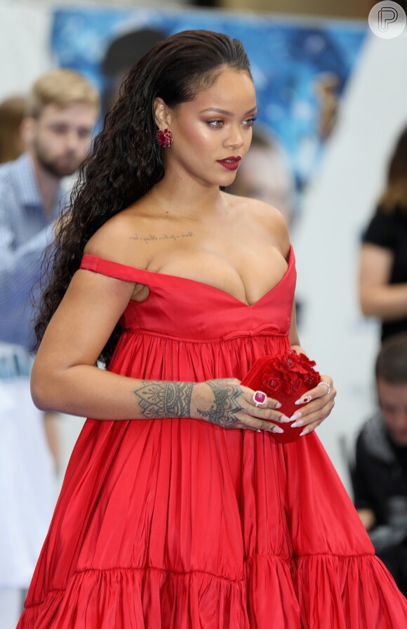 Rihanna interpreta Bubble no filme 'Valerian e a Cidade dos Mil Planetas'