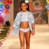 Laura, filha de Gloria Maria, desfilou no Fashion Weekend Kids