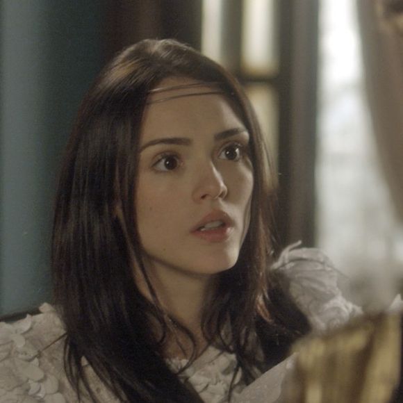 Thomas (Gabriel Braga Nunes) ganha a guarda de Vitória e Anna (Isabelle Drummond) se desespera, na novela 'Novo Mundo'