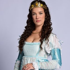 Adriana Birolli será Lizabeta na novela 'Belaventura'