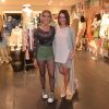 Isabella Santoni e Brunz Linzmeyer prestigiaram evento de moda nesta quinta-feira, 25 de julho de 2017