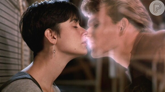 O beijo de despedida de Molly (Demi Moore) e Sam (Patrick Swayze) em 'Ghost' (1990) supera até a morte