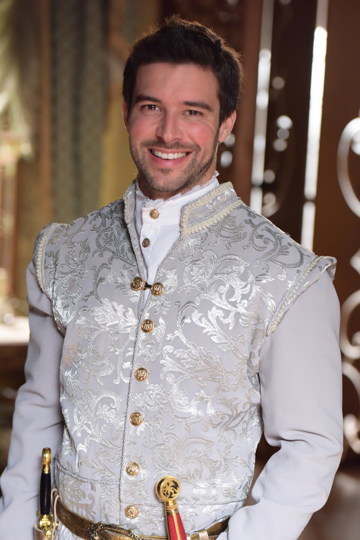 Foto: Bernardo Velasco interpreta o príncipe Enrico da novela ...