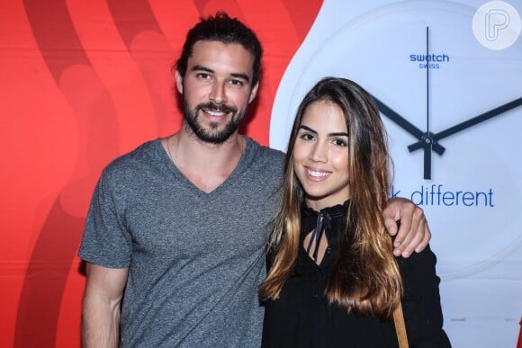 Bernardo Velasco e Pérola Faria engataram namoro no bastidor de 'Os Dez Mandamentos' e ficaram aproximadamente um ano juntos