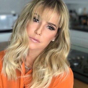 'Eu, num surto idiota, por causa de homem, que fique bem claro, que é o que deixa mulher idiota, briguei com Julia', admitiu Deborah Secco