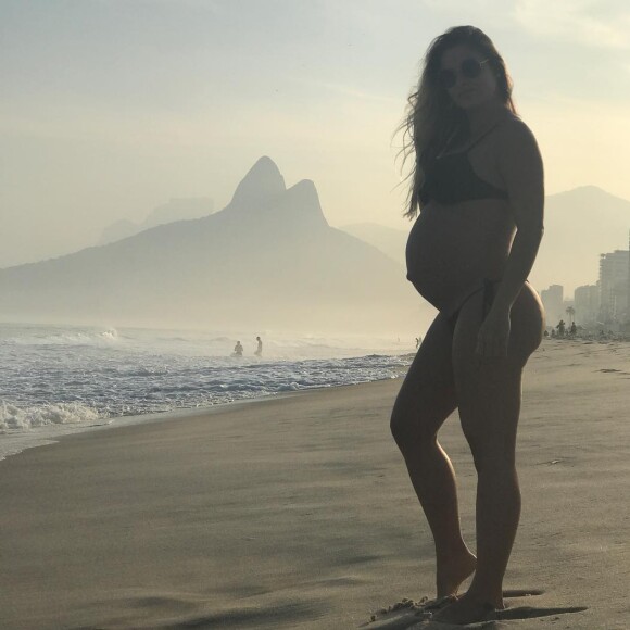 Andressa falou que sente saudade da gravidez e recebeu proposta do marido, Gusttavo Lima