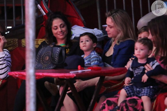 Filho de Fernanda Gentil, Gabriel chama a atenção durante espetáculo circense
