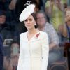 Kate Middleton escolheu o casaco-vestido Alexander McQueen para participar de uma cerimônia em lembrança ao centenário da Terceira Batalha de Ypres, na Bélgica, neste domingo, 30 de julho de 2017