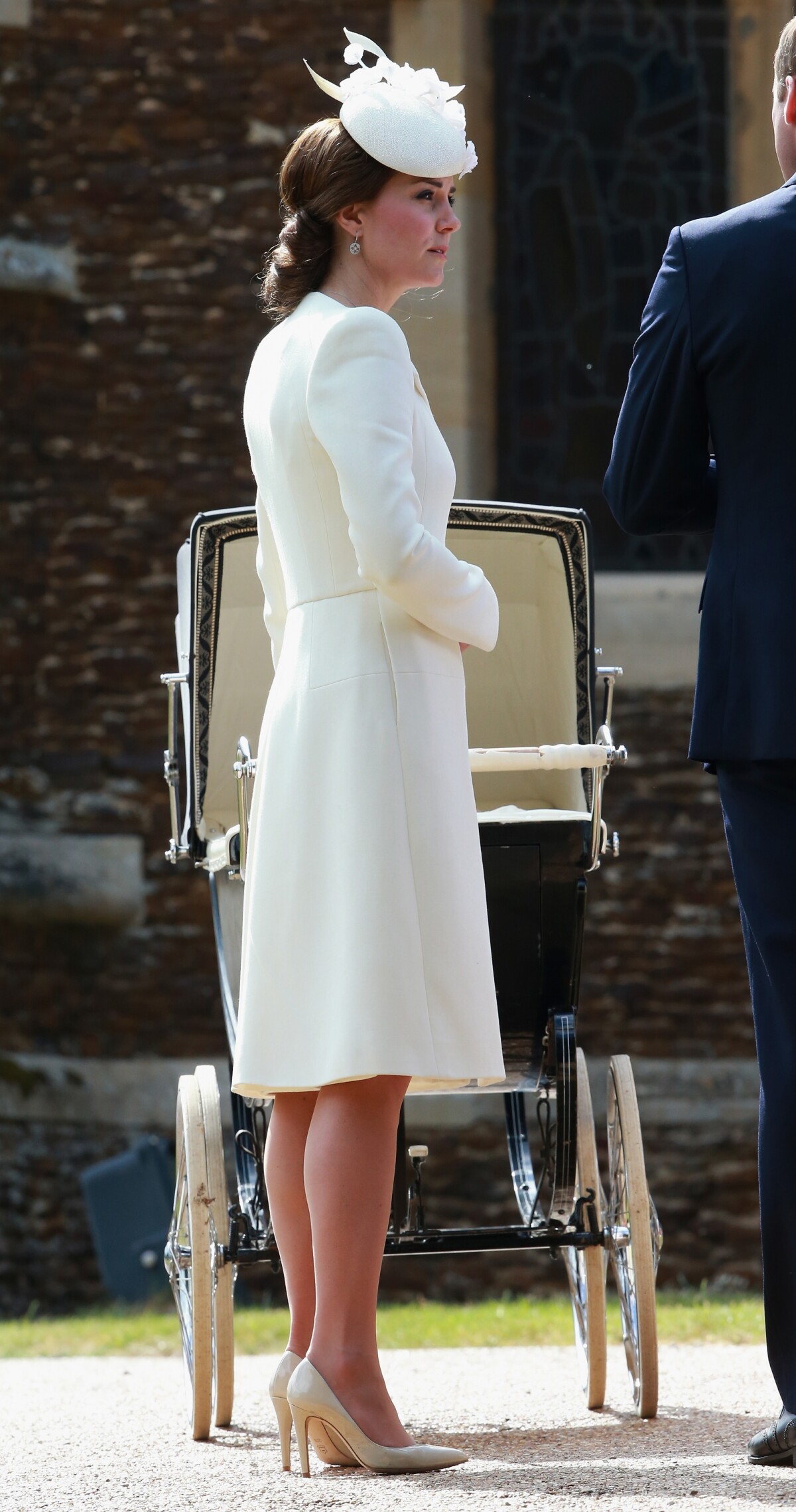 Foto: Vestido xadrez pied de poule foi aposta de Kate Middleton em viagem -  Purepeople