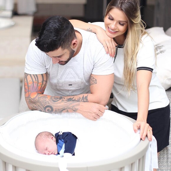 'Já vai crescer sabendo que tudo na vida tem um preço, que a humildade e simplicidade lhe fará um grande ser humano', disse Gusttavo Lima