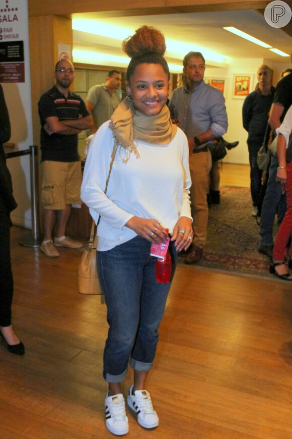 Famosos prestigiam peça 'Tryo Eletryco', de Carolina Dieckmann, Pretinho da Serrinha e Maria Ribeiro, no teatro Fashion Mall, em São Conrado, Zona Sul do Rio de Janeiro, na noite desta quarta-feira, 2 de agosto de 2017