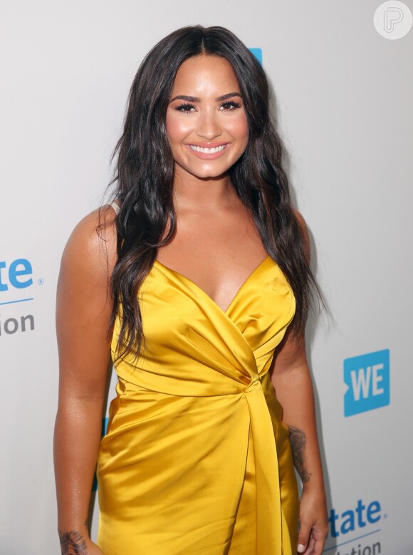 Demi Lovato comemorou cinco anos de sobriedade em post na web