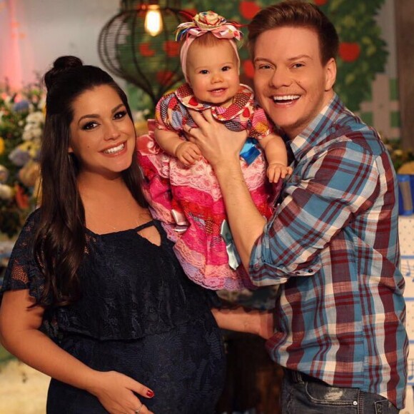 Thais Fersoza, porém, indicou que a rotina mudou bastante após a chegada de Teodoro