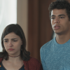 Na novela 'Malhação', Keyla (Gabriela Medvedovski) e Tato (Matheus Abreu) ficam indignados com a atitude de Roney (Lúcio Mauro Filho) ao expulsar o genro de casa