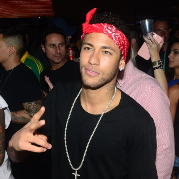 'Estava com vontade de jogar já com meus companheiro', afirmou Neymar já com a camisa do Paris Saint-Germain