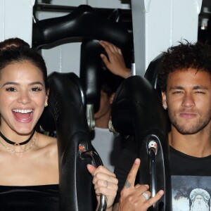 Bruna Marquezine foi parabenizada por Neymar pelas redes sociais