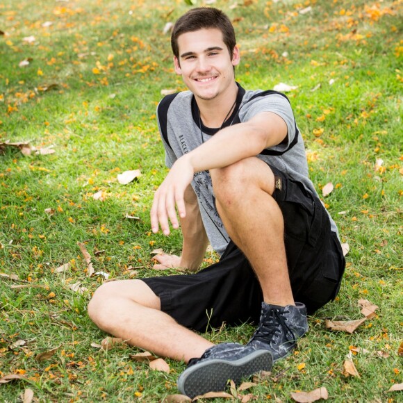 Nicolas Prattes, após viver o Zac em 'Rock Story', vai partipar da competição de dança
