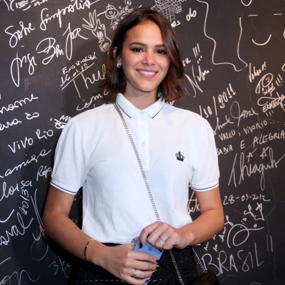 Bruna Marquezine será uma vilã em 'Deus Salve o Rei', cuja estreia está prevista para janeiro de 2018