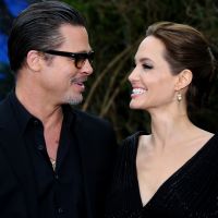 Angelina Jolie não finalizou processo de divórcio de Brad Pitt: 'Apaixonada'