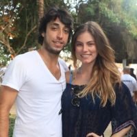 Bruna Hamú ganha surpresa do noivo com filho, Julio, em aniversário: 'Completa'