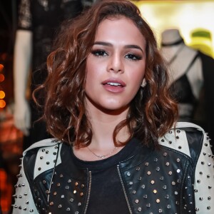 'Fui para a casa dos meus pais para lavar roupa suja', admitiu Bruna Marquezine