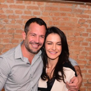 'Para a peça foi feita uma prótese delicada que não incomoda nada', acrescentou Malvino Salvador