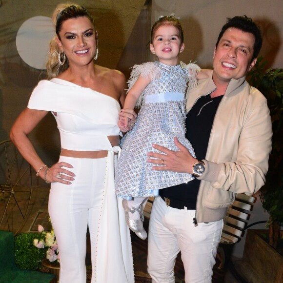 Filha de Ceará e Mirella Santos, Valentina completou 3 anos no dia 10 de agosto de 2017