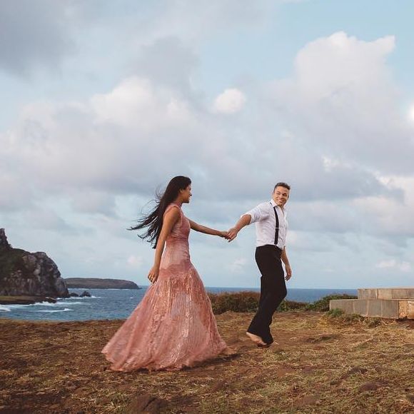Munik Nunes publicou neste sábado, 12 de agosto de 2017, em seu Instagram, fotos do ensaio pré-casamento que fez com Anderson Felício