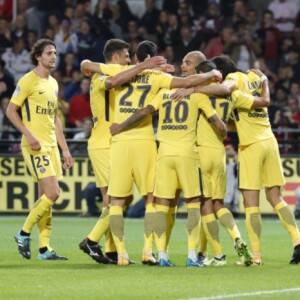 Neymar estreou com vitória no campo do Guingamp