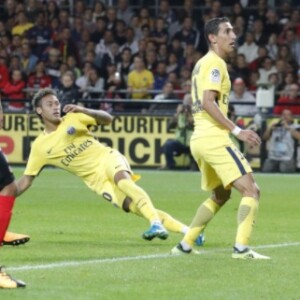 Neymar fez o terceiro gol do PSG na partida