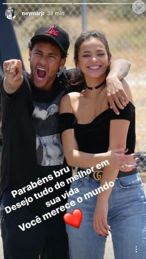 Bruna Marquezine foi parabenizada pelo ex-namorado Neymar