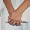 Detalhe do anel de Victoria Justice, usado no Teen Choice Awards, neste domingo, 13 de agosto de 2017